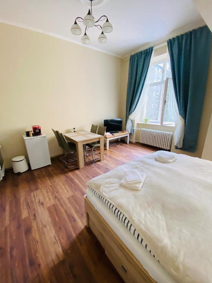 Apartman Diana Apartment Karlovy Vary Bagian luar foto